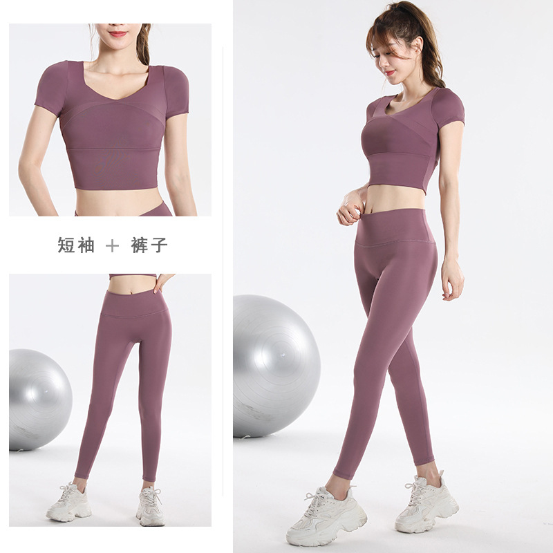 速乾性スポーツトップ（内蔵ブラ付き）プラスサイズ 2026年 - Yoga & Fitness With Faye The Well Being Studio Abbots Langley のレビューと価格