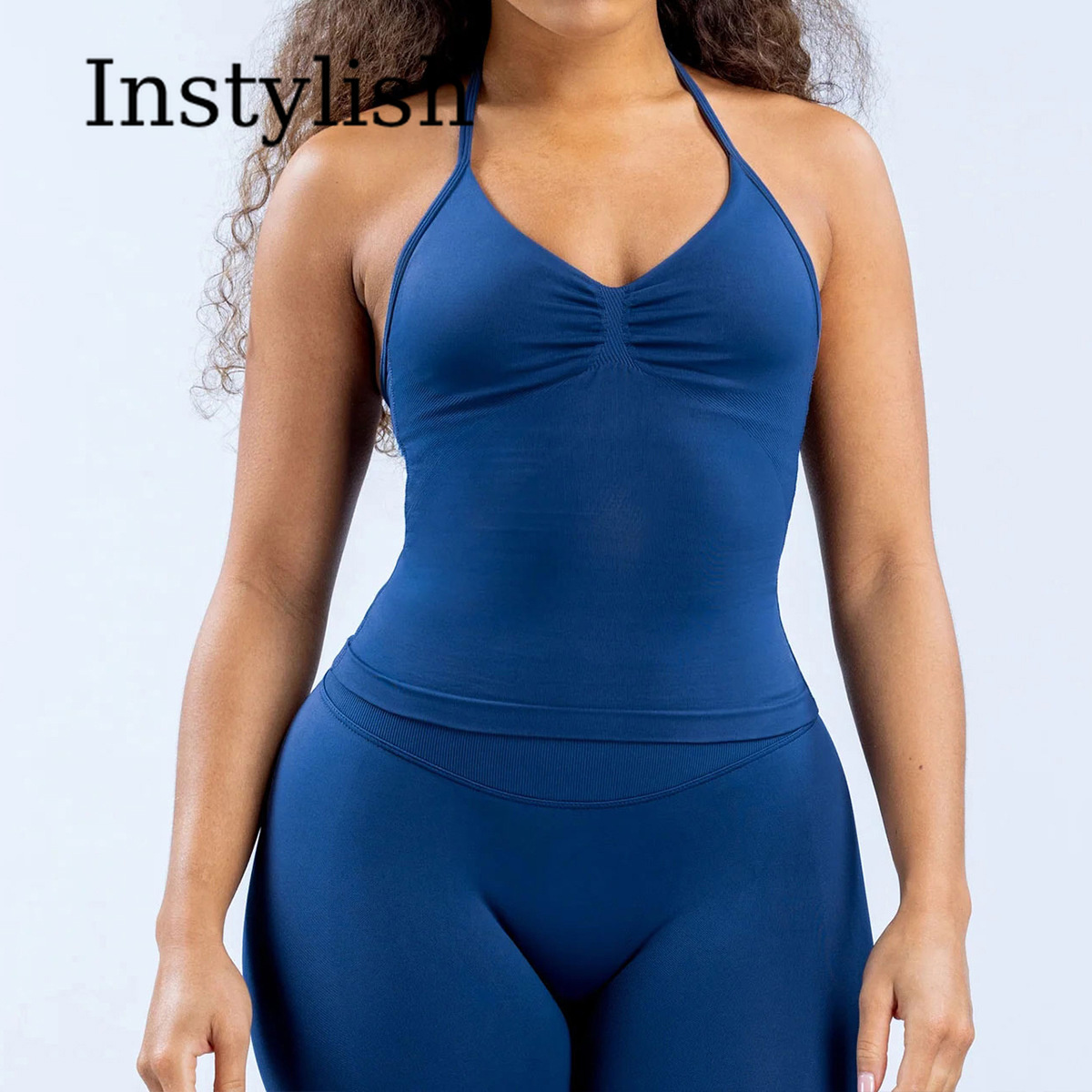 女性用シームレスヨガ2ピースセット ホルターVネック ルシュ - Yoga & Fitness With Faye The Well Being Studio Abbots Langley のレビューと価格